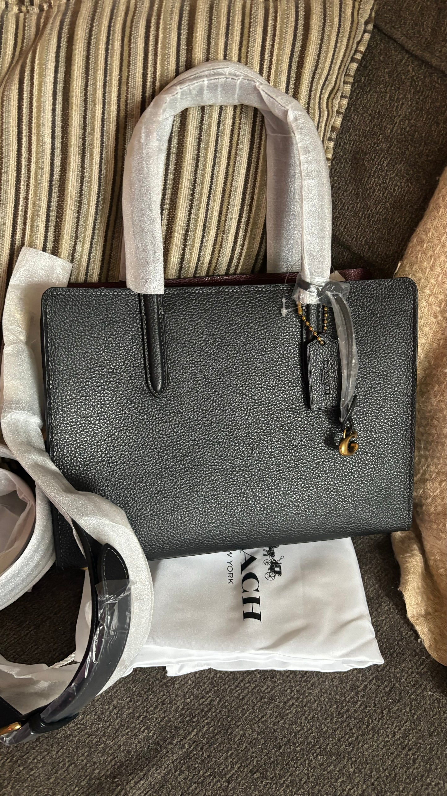 Authentic COACH 1941 pebbled leather 3 compartments 2way zip Satchel/Crosby Ruby Luxury