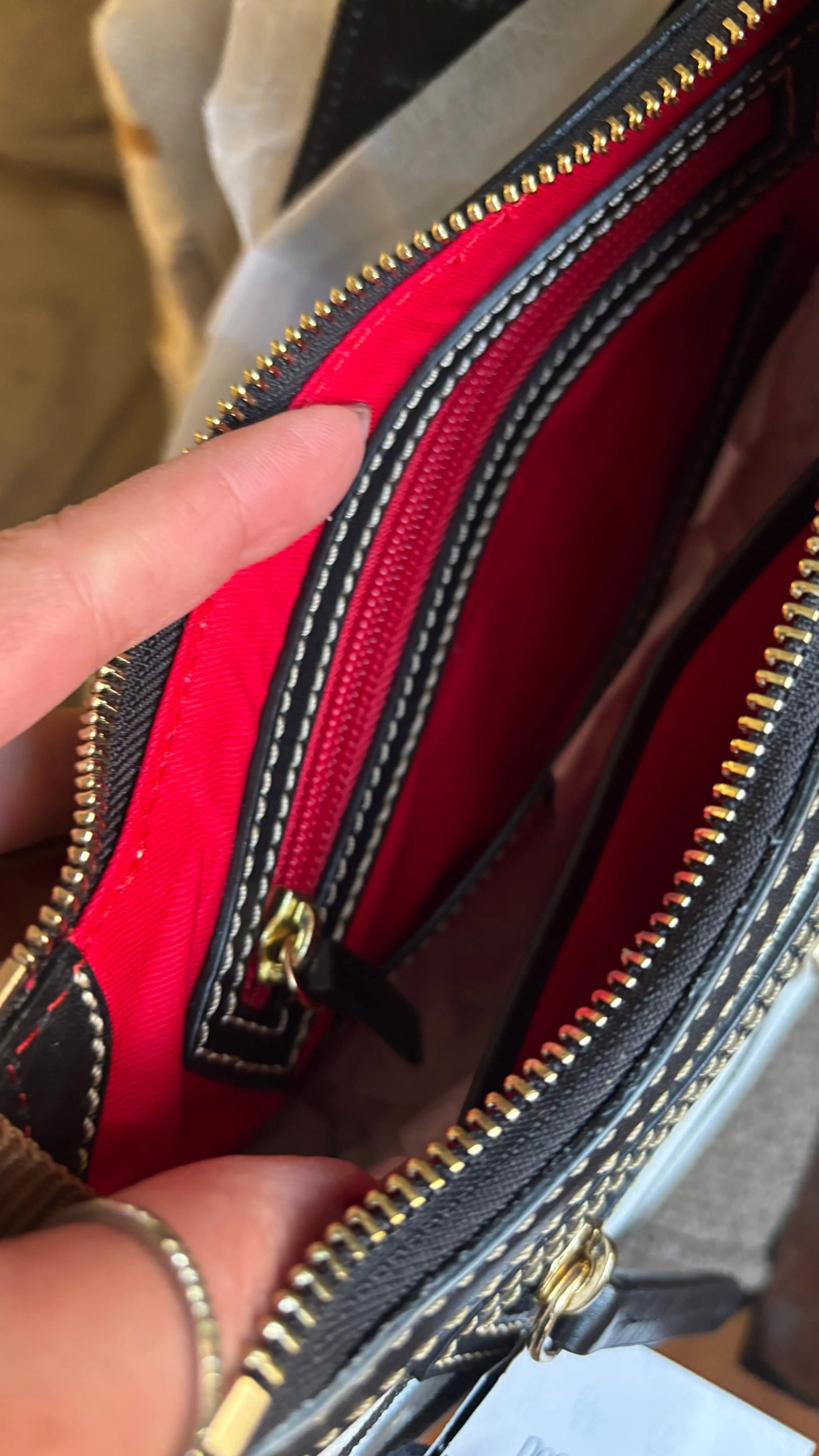 Authentic Dooney & Bourke leather Zebra Print zip top shoulder Bag Ruby Luxury