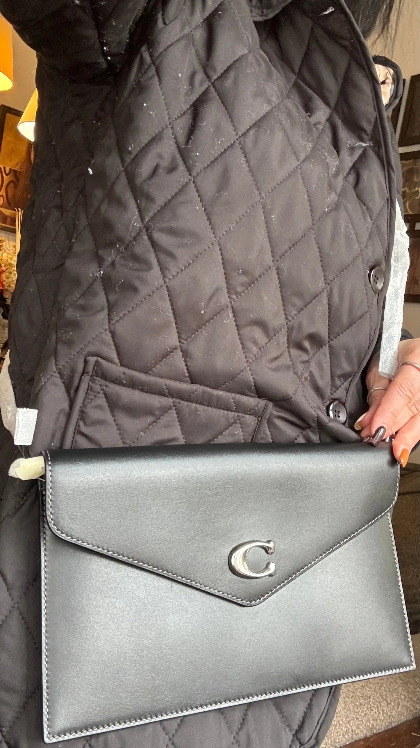 Authentic Coach 1941 black smooth Leather flap magnetic closure Clutch/Crossbody Ruby Luxury