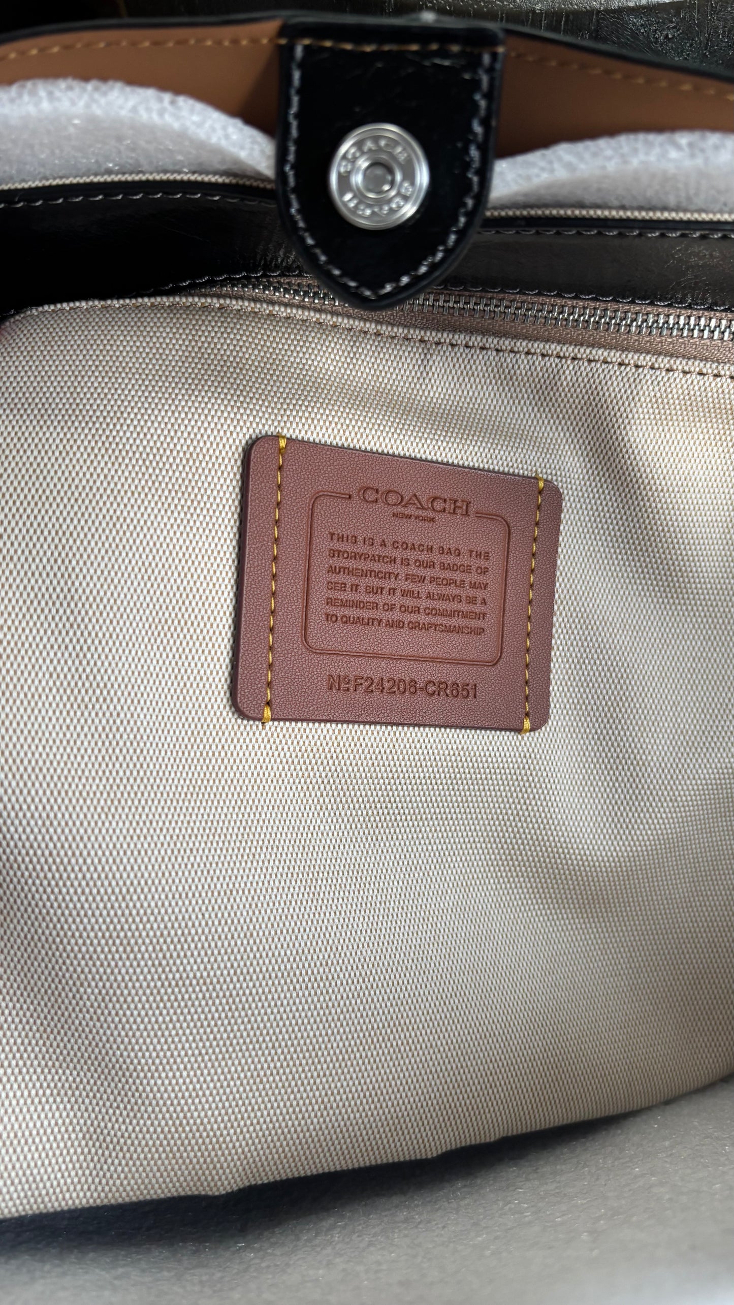 Authentic COACH 1941 patent Leather magnetic closure large Tote Bag Ruby Luxury