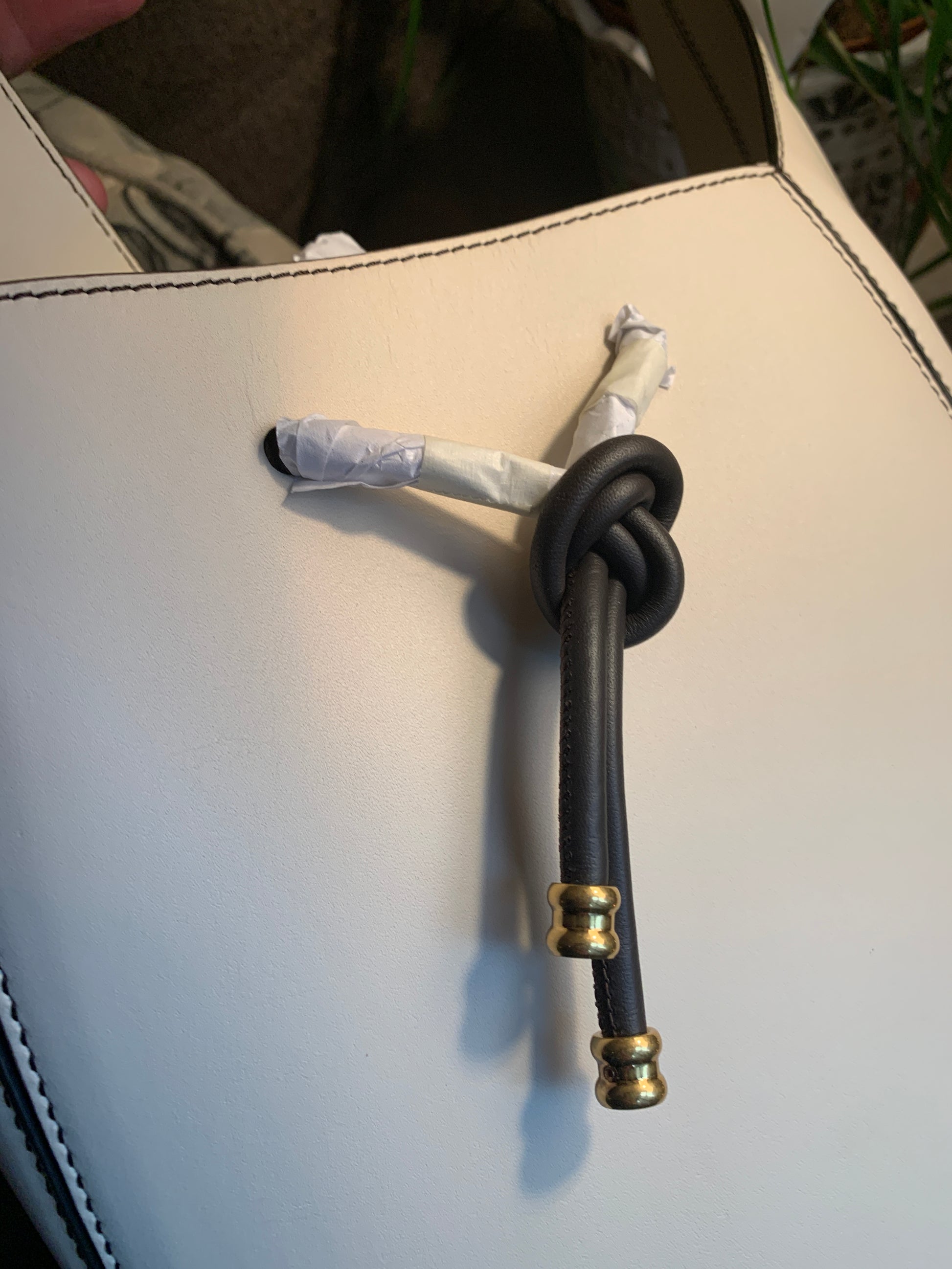 Authentic TORY BURCH CALF leather drawstrings bucket bag Ruby Luxury