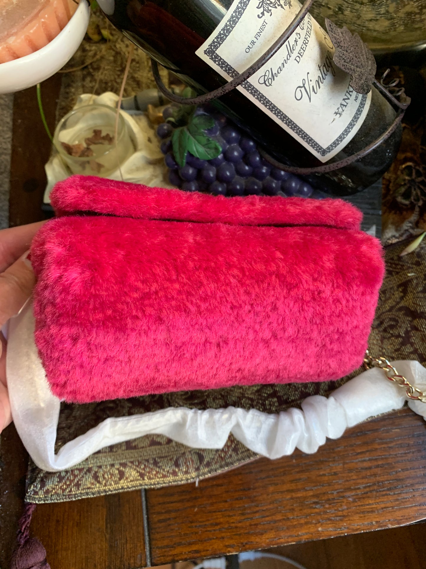 Authentic KATE SPADE FAUX FUR TURNLOCK Small CLUTCH/Crossbody Ruby Luxury