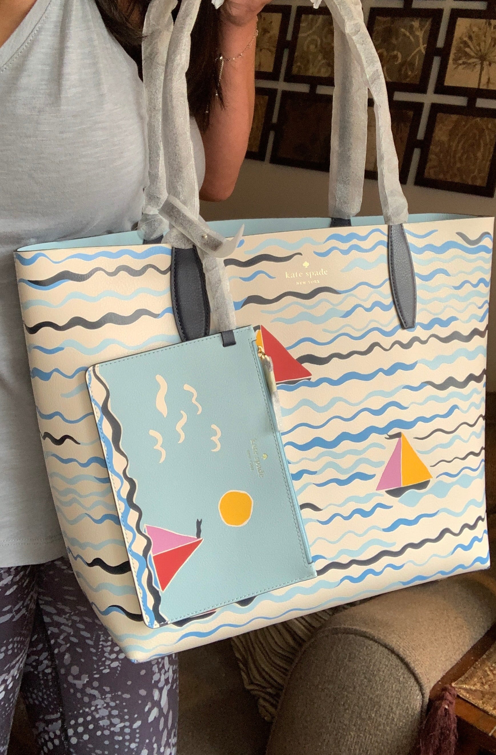 Authentic KATE SPADE Reversible Leather Sail boats print Tote with removable wristlet - Ruby Luxury