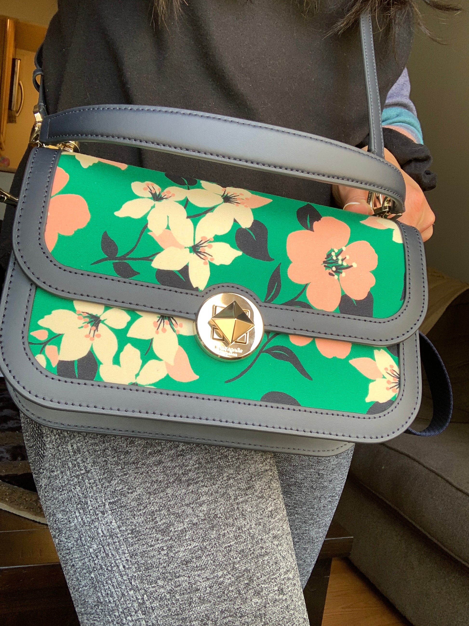 Authentic KATE SPADE Leather/Floral canvas turnlock flap Crosby w 2 straps Ruby Luxury