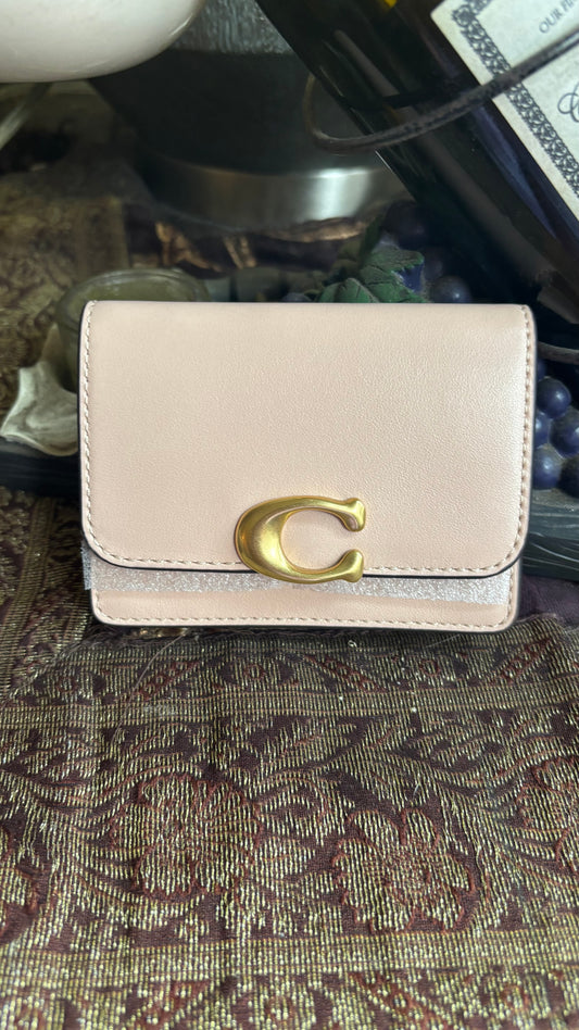 Authentic Coach 1941 leather Tan and Gold Card magnetic Flap wallet Ruby Luxury