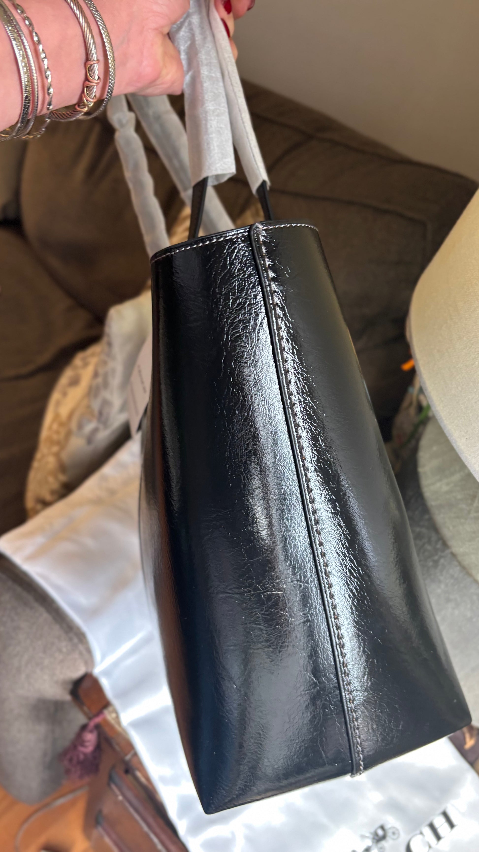 Authentic COACH 1941 patent Leather magnetic closure large Tote Bag Ruby Luxury