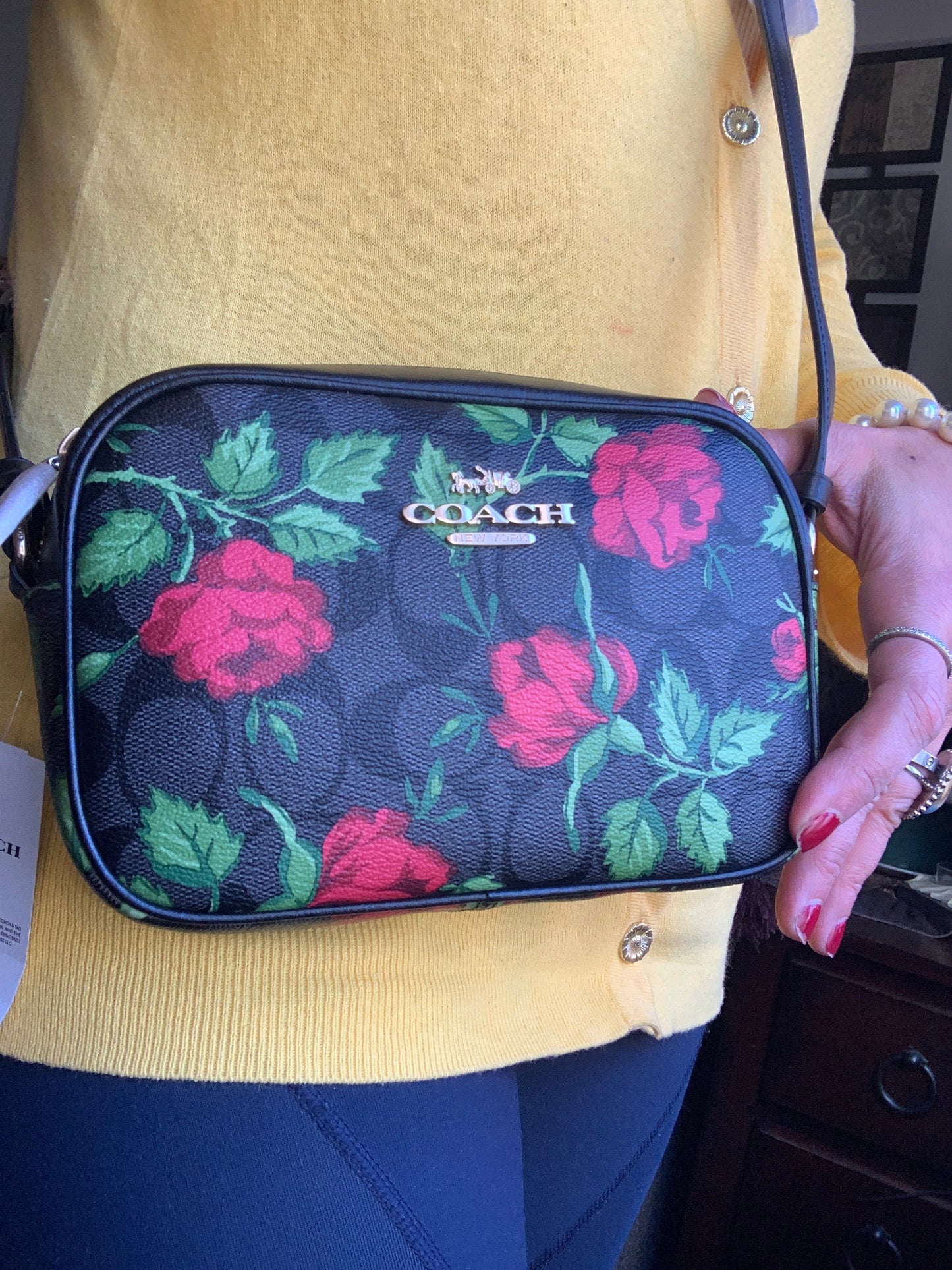 Authentic COACH Limited edition Snowwhite Leather/floral coated zip top Crosby Ruby Luxury