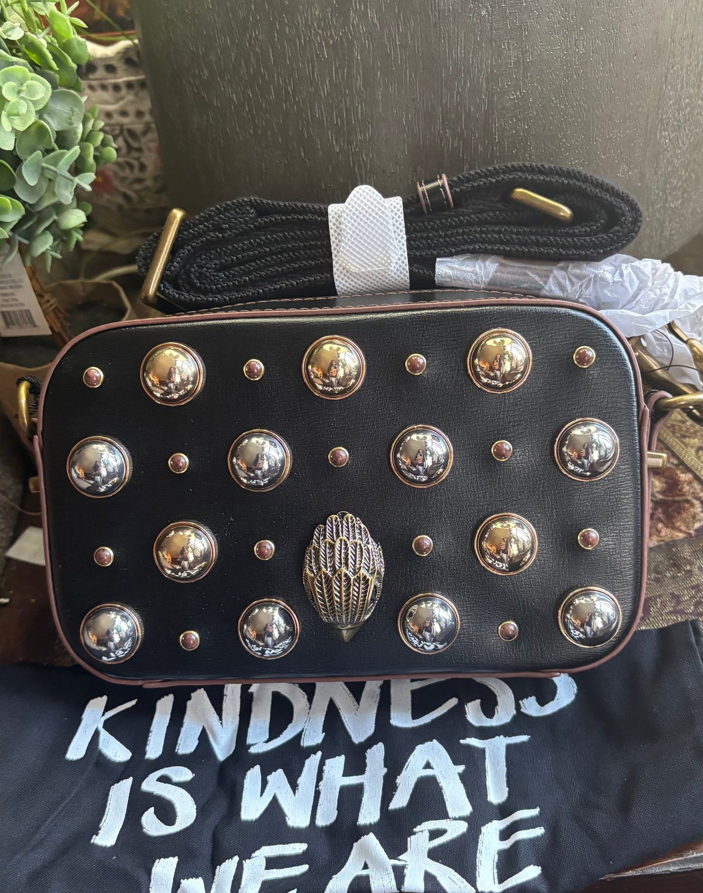 Authentic KURT GEIGER LONDON leather studs Eagle head zip top crossbody Ruby Luxury