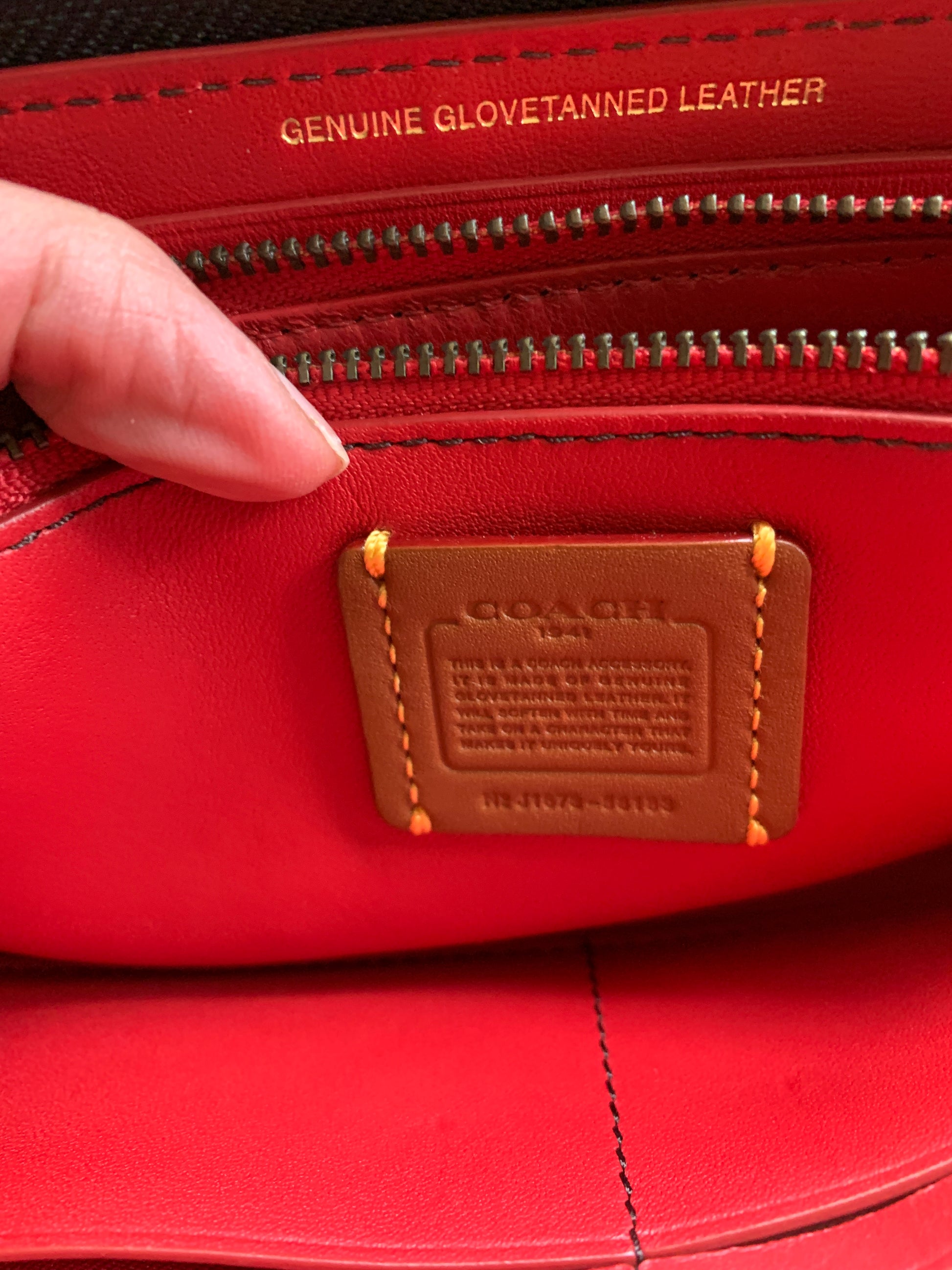 Authentic COACH 1941 leather sequins car accordion large zip wallet Ruby Luxury