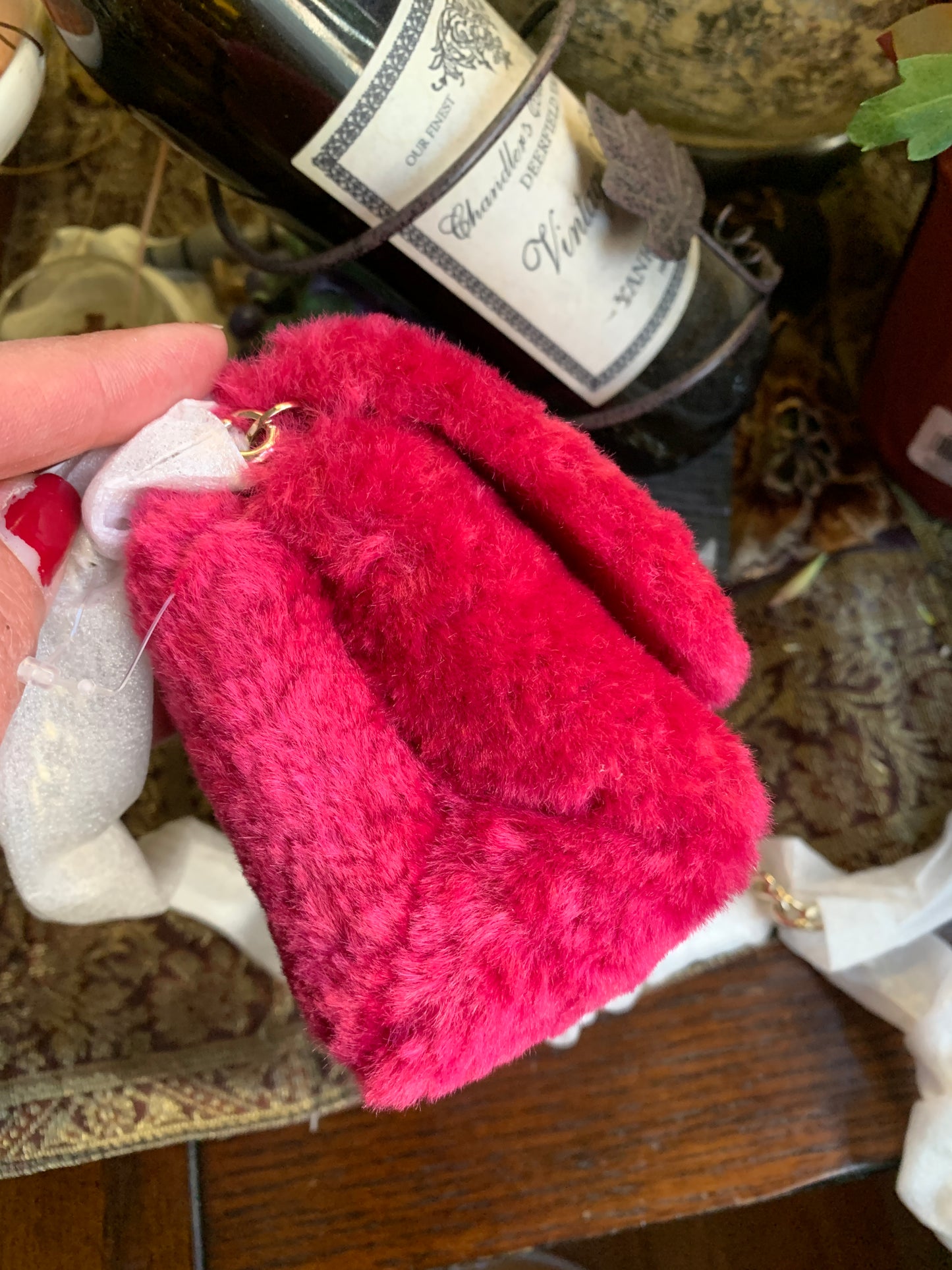 Authentic KATE SPADE FAUX FUR TURNLOCK Small CLUTCH/Crossbody Ruby Luxury