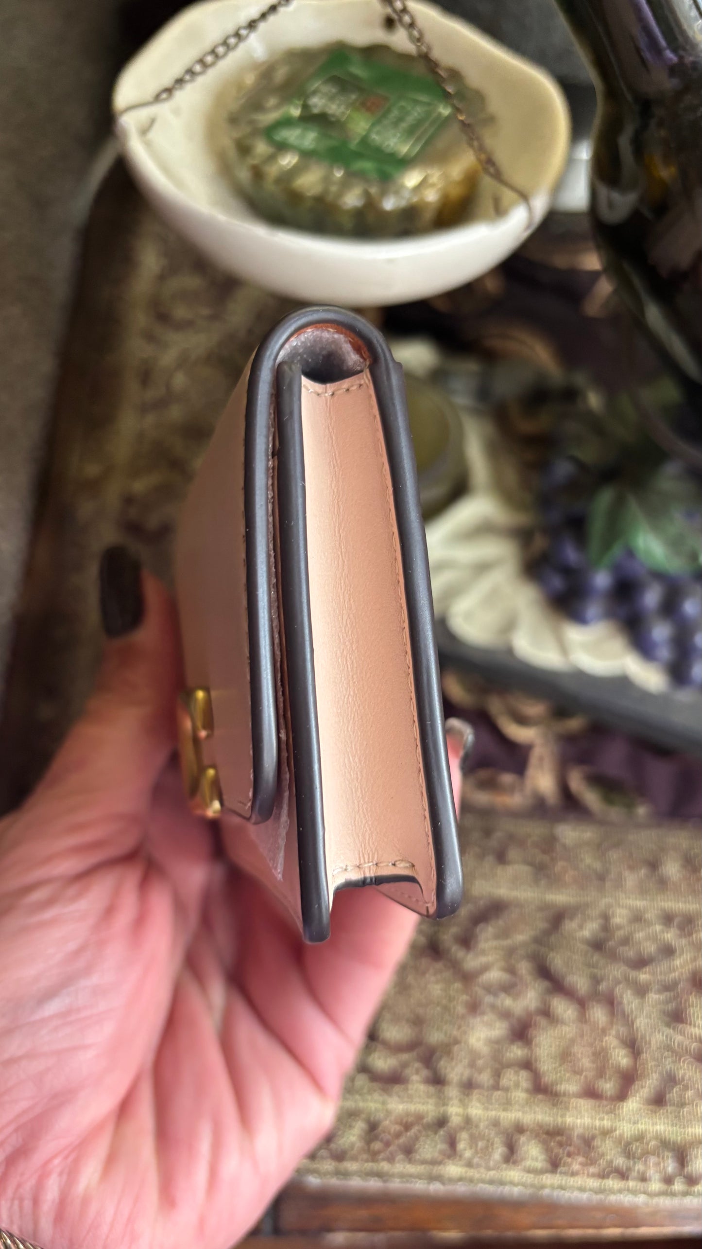Authentic Coach 1941 leather Tan and Gold Card magnetic Flap wallet Ruby Luxury