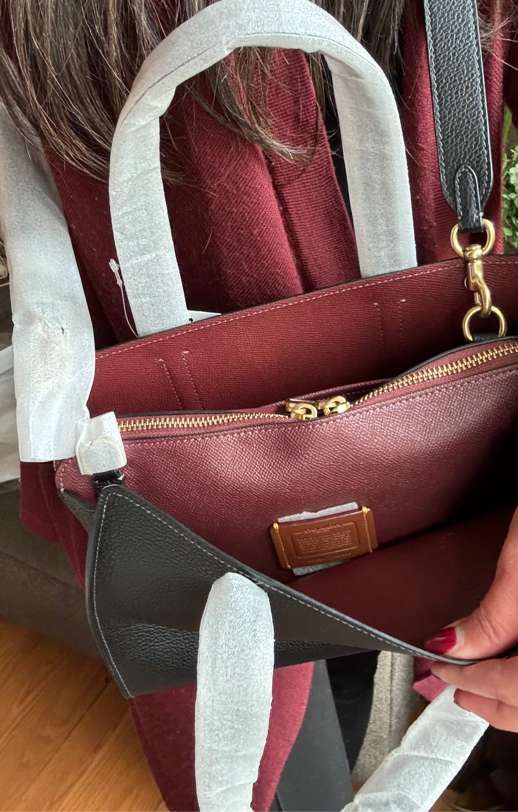 Authentic COACH 1941 pebbled leather 3 compartments 2way zip Satchel/Crosby Ruby Luxury