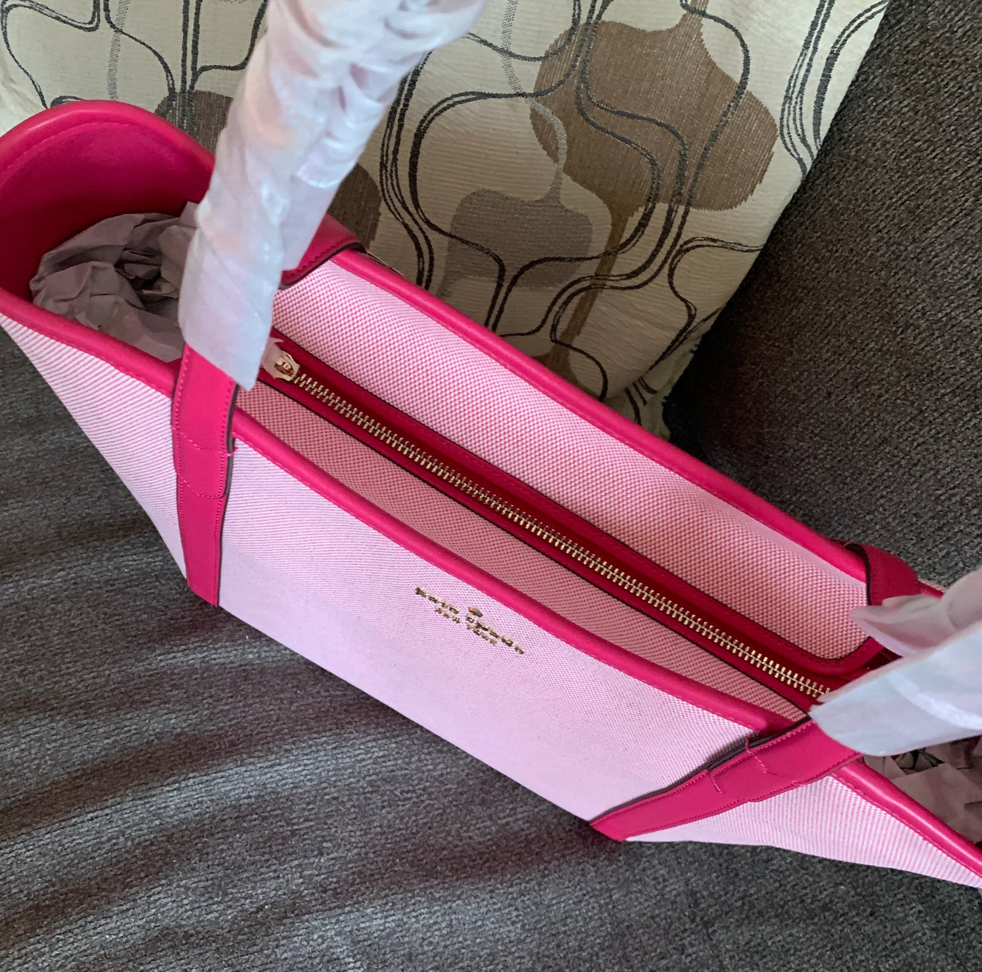 Authentic KATE SPADE Leather/canvas zip tote Ruby Luxury
