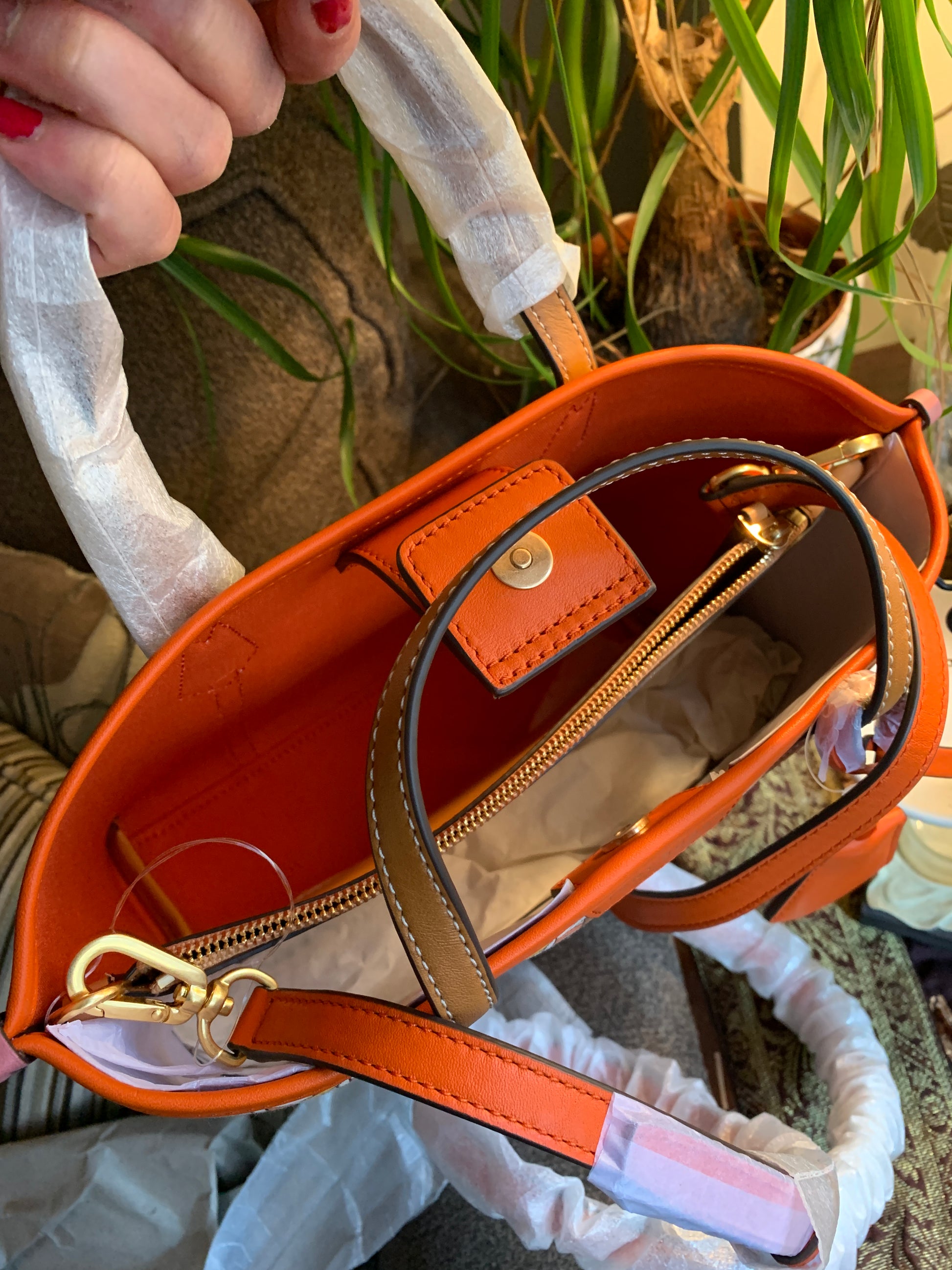 Authentic TORY BURCH LINK triple compartments satchel/Crosby Ruby Luxury