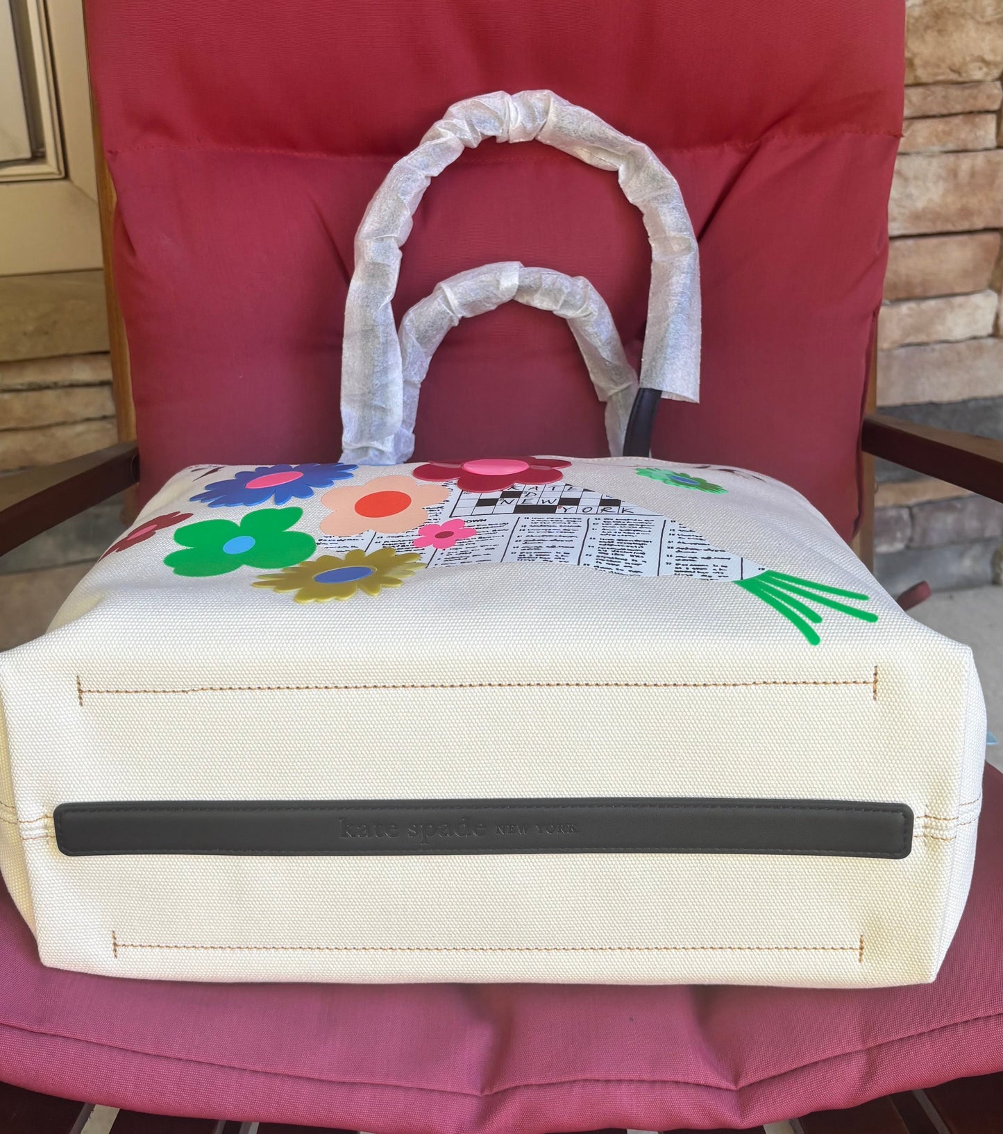 Authentic Kate Spade thick canvas/leather floral snap sides Large Tote Ruby Luxury