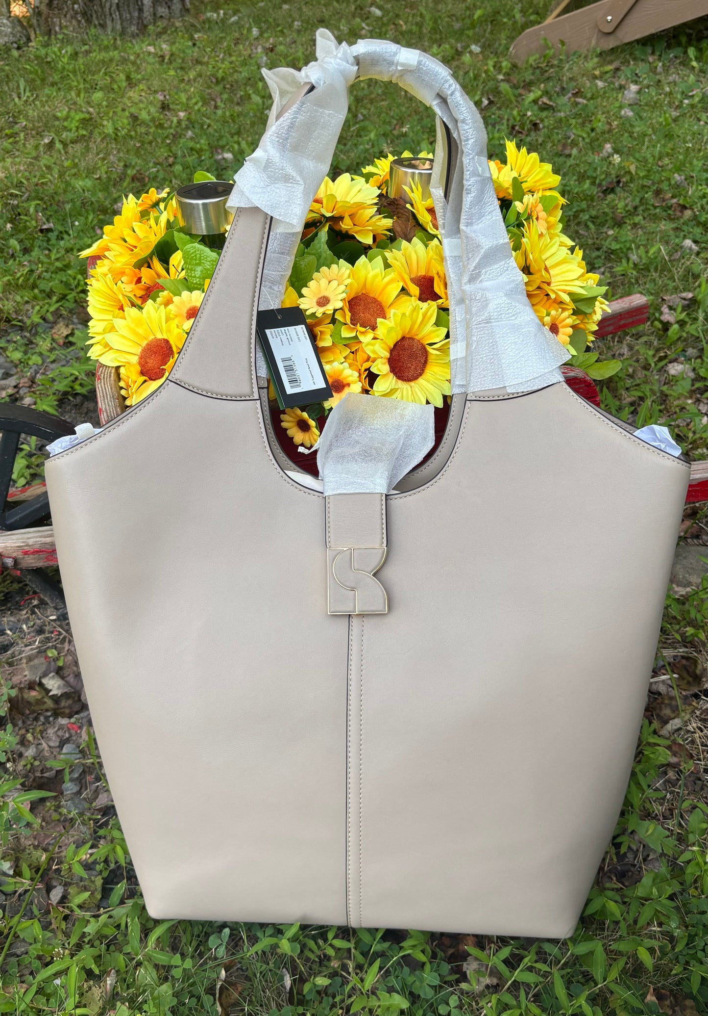 Authentic KATE SPADES Smooth Nappa Leather snap Tote shoulder bag Ruby Luxury