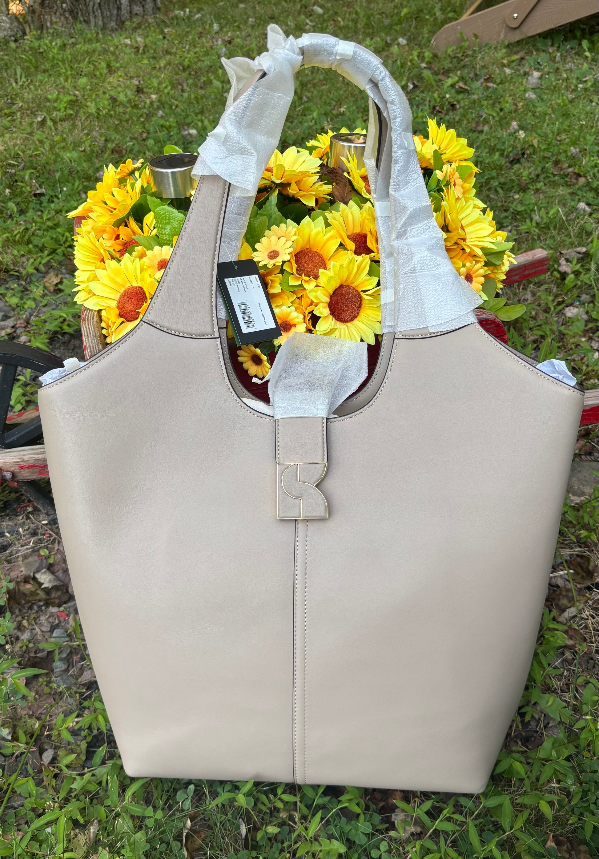 Authentic KATE SPADES Smooth Nappa Leather snap Tote shoulder bag Ruby Luxury