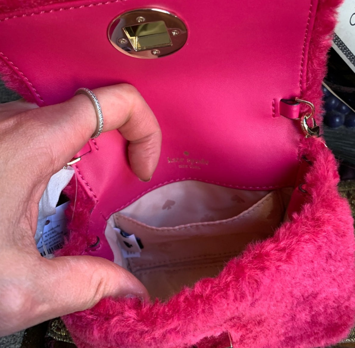 Authentic KATE SPADE FAUX FUR TURNLOCK Small CLUTCH/Crossbody Ruby Luxury