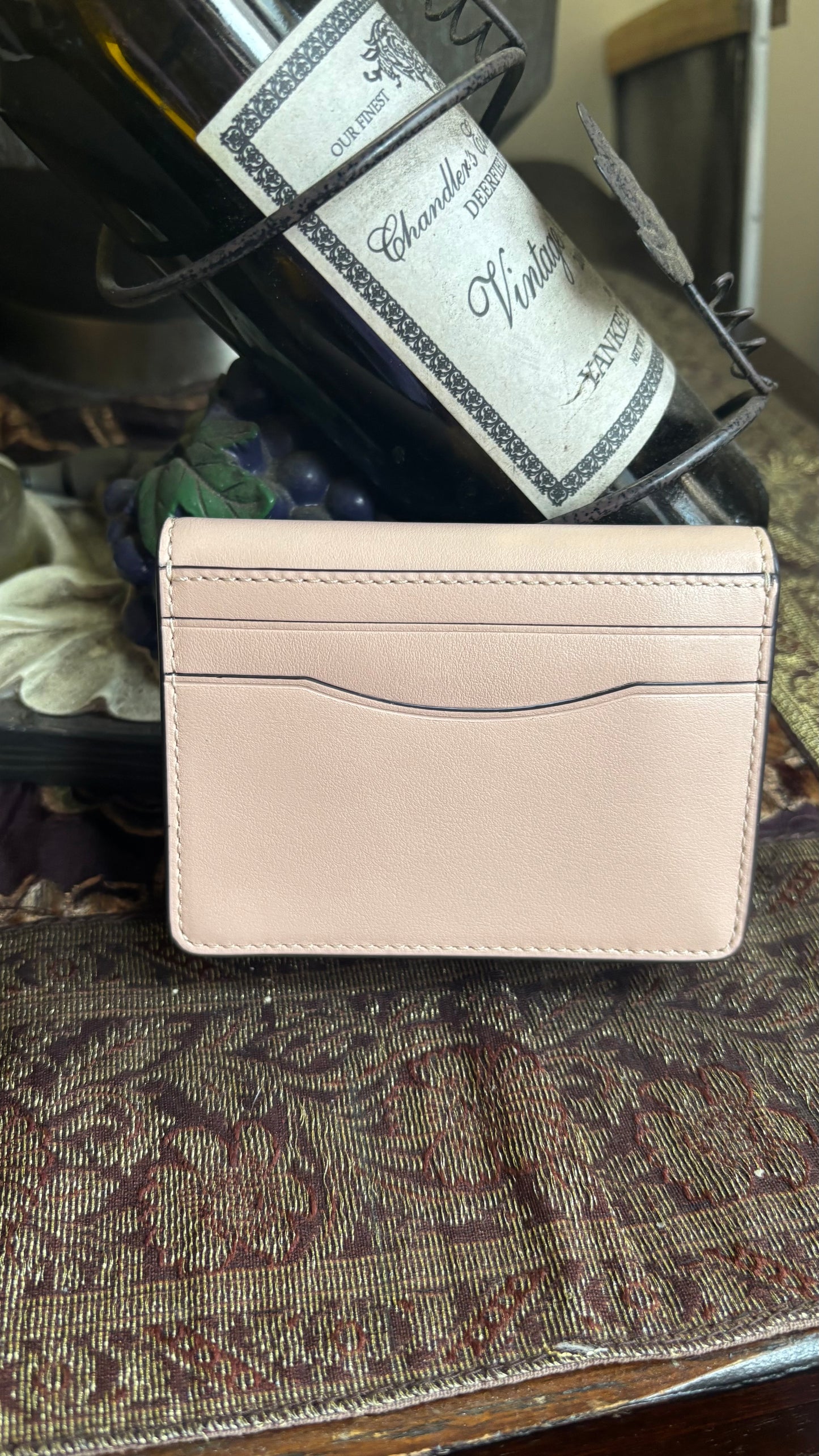 Authentic Coach 1941 leather Tan and Gold Card magnetic Flap wallet Ruby Luxury