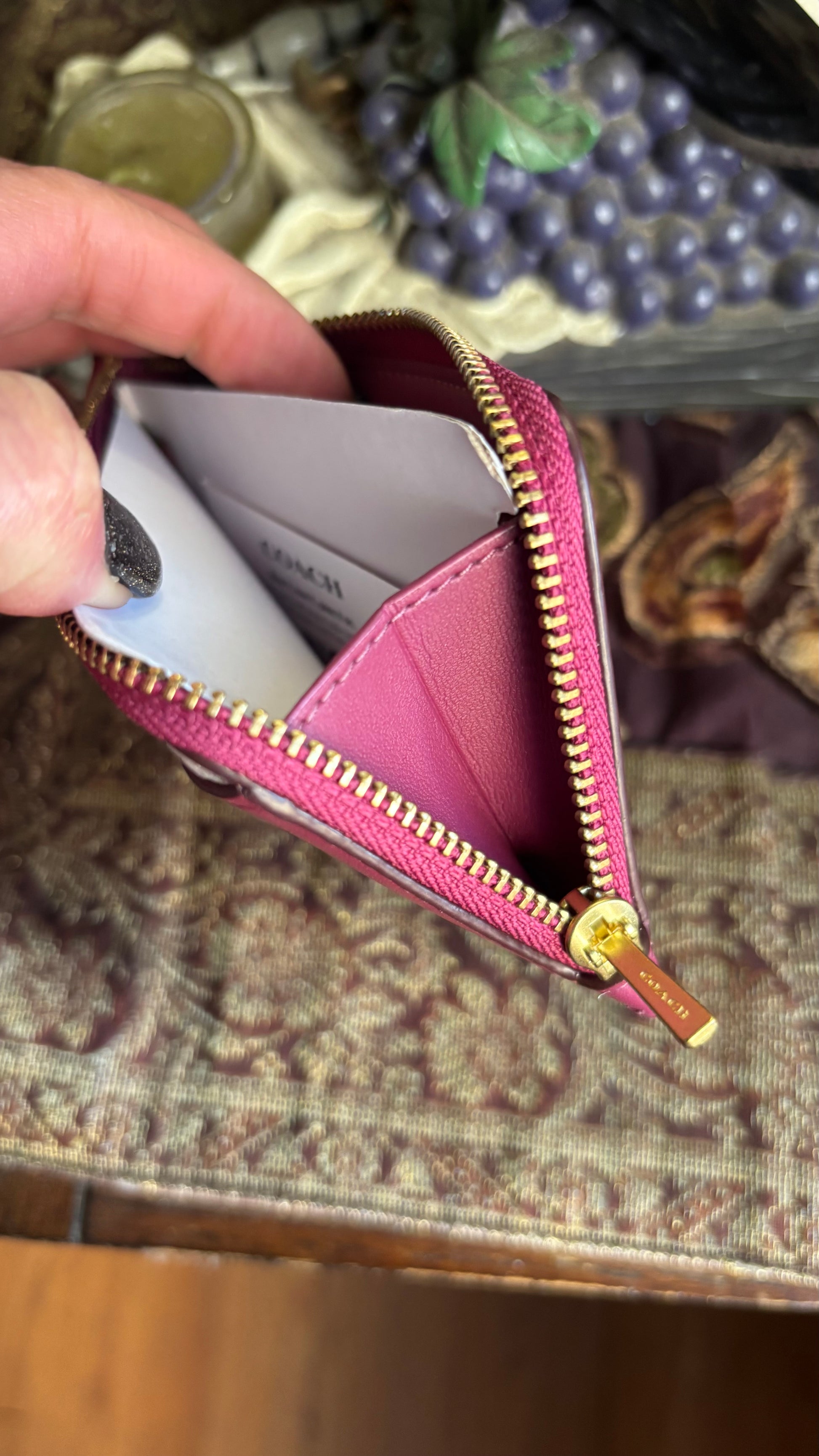Authentic COACH 1941 calf leather zip around card holder Ruby Luxury