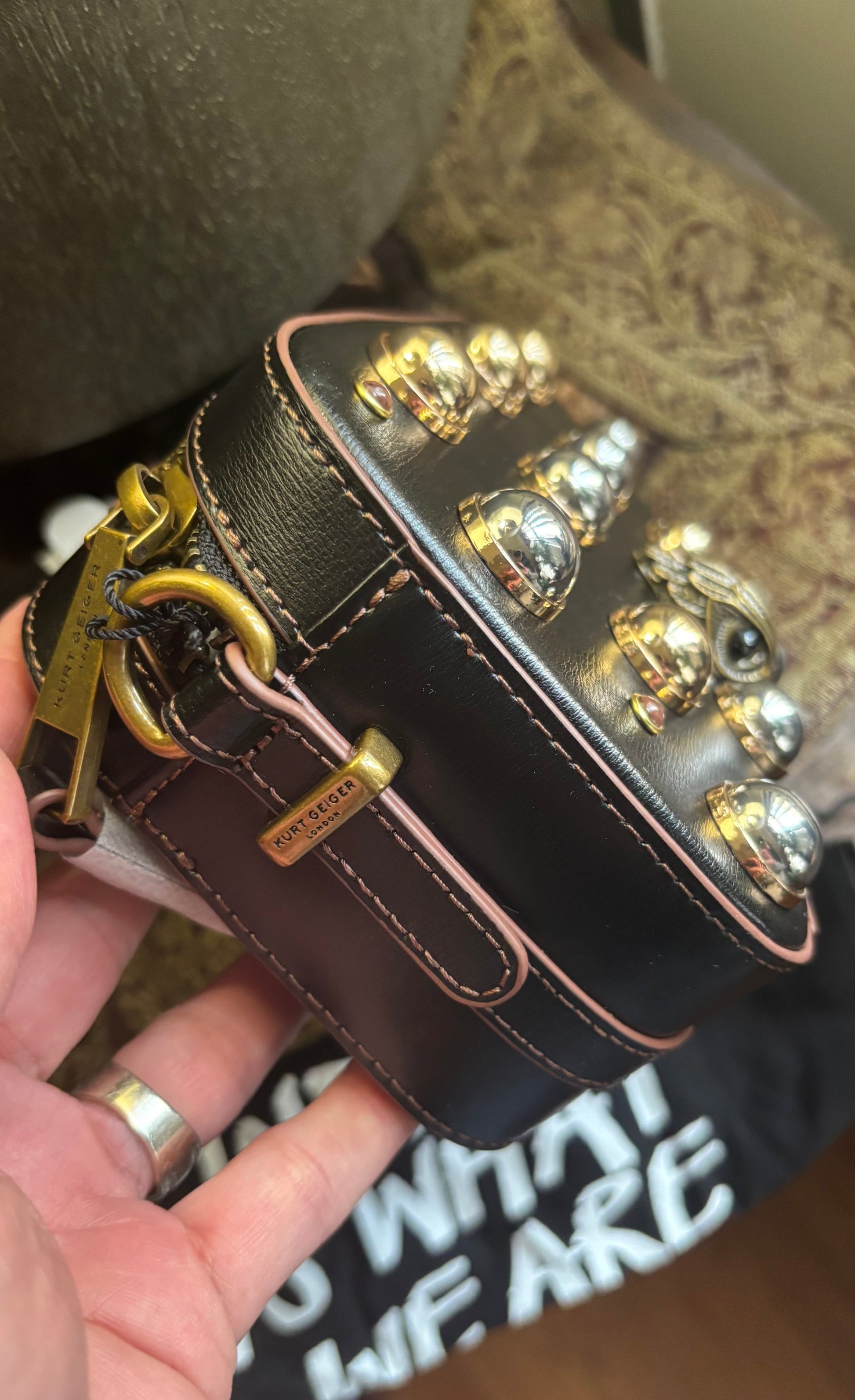 Authentic KURT GEIGER LONDON leather studs Eagle head zip top crossbody Ruby Luxury