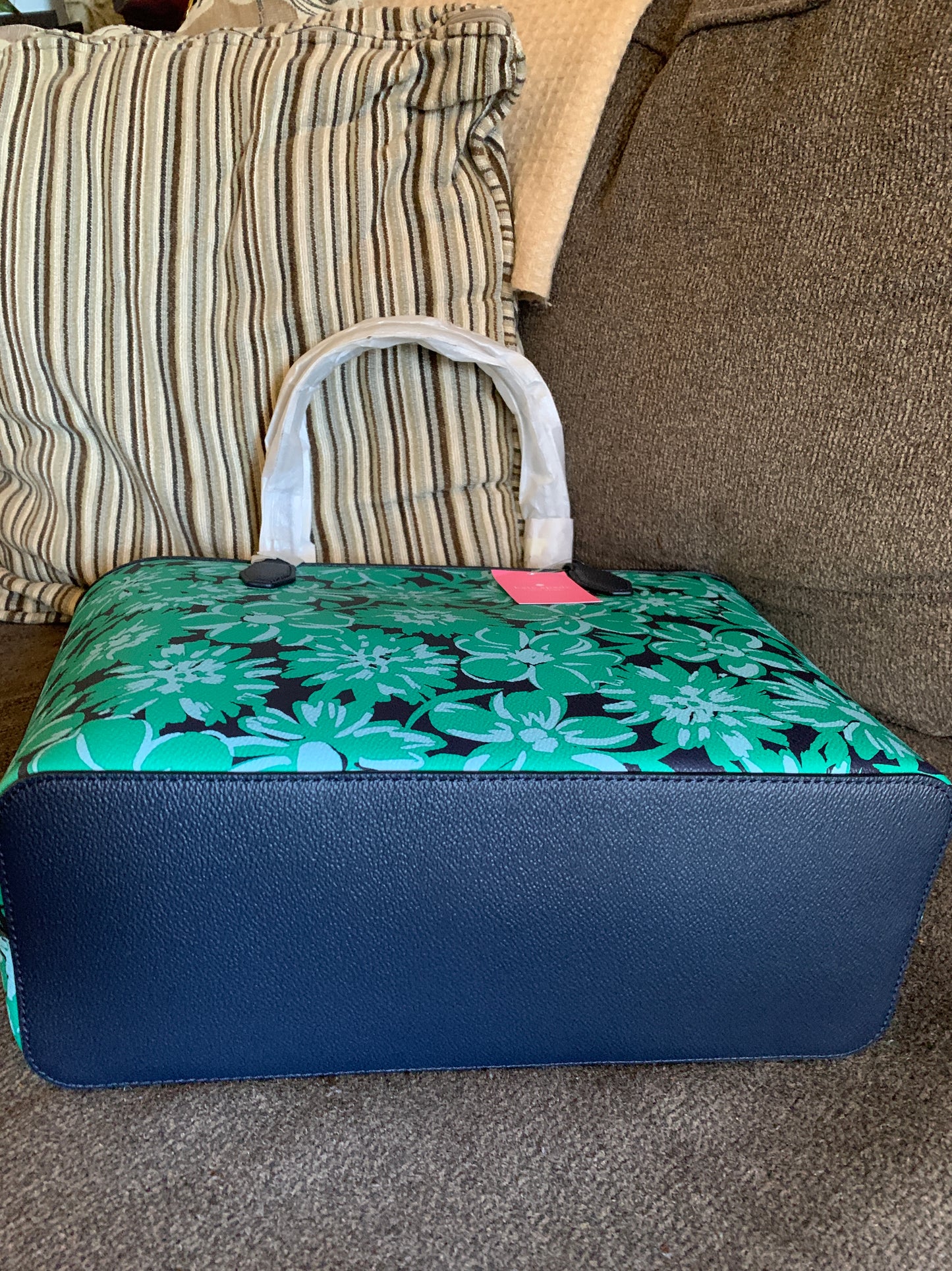Authentic KATE SPADE FLORAL Zip top tote Ruby Luxury