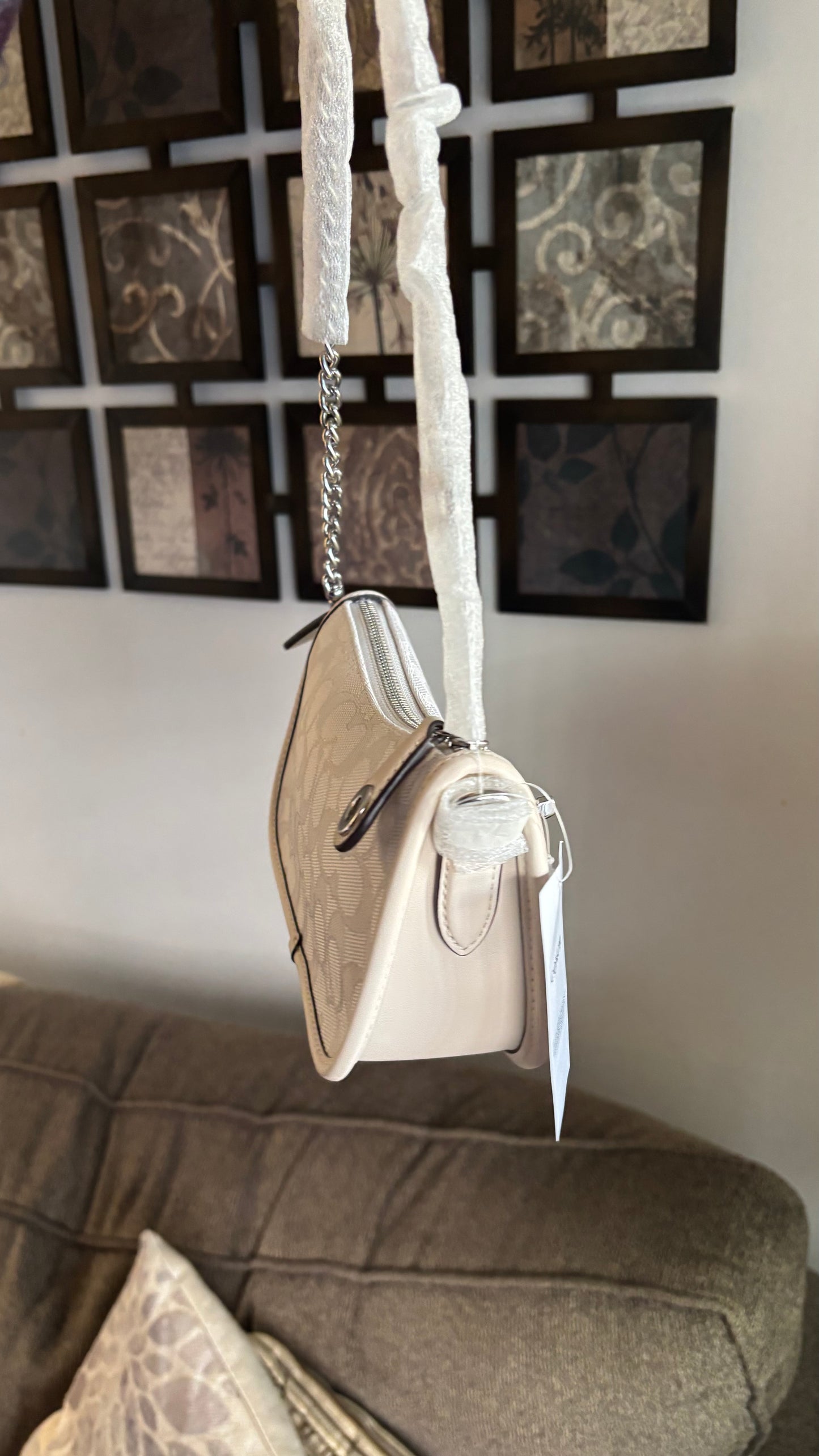 Authentic COACH 1941 signature Jacquard /Glovetanned Leather turnlock zip closure shoulder/Crosby/Clutch Ruby Luxury