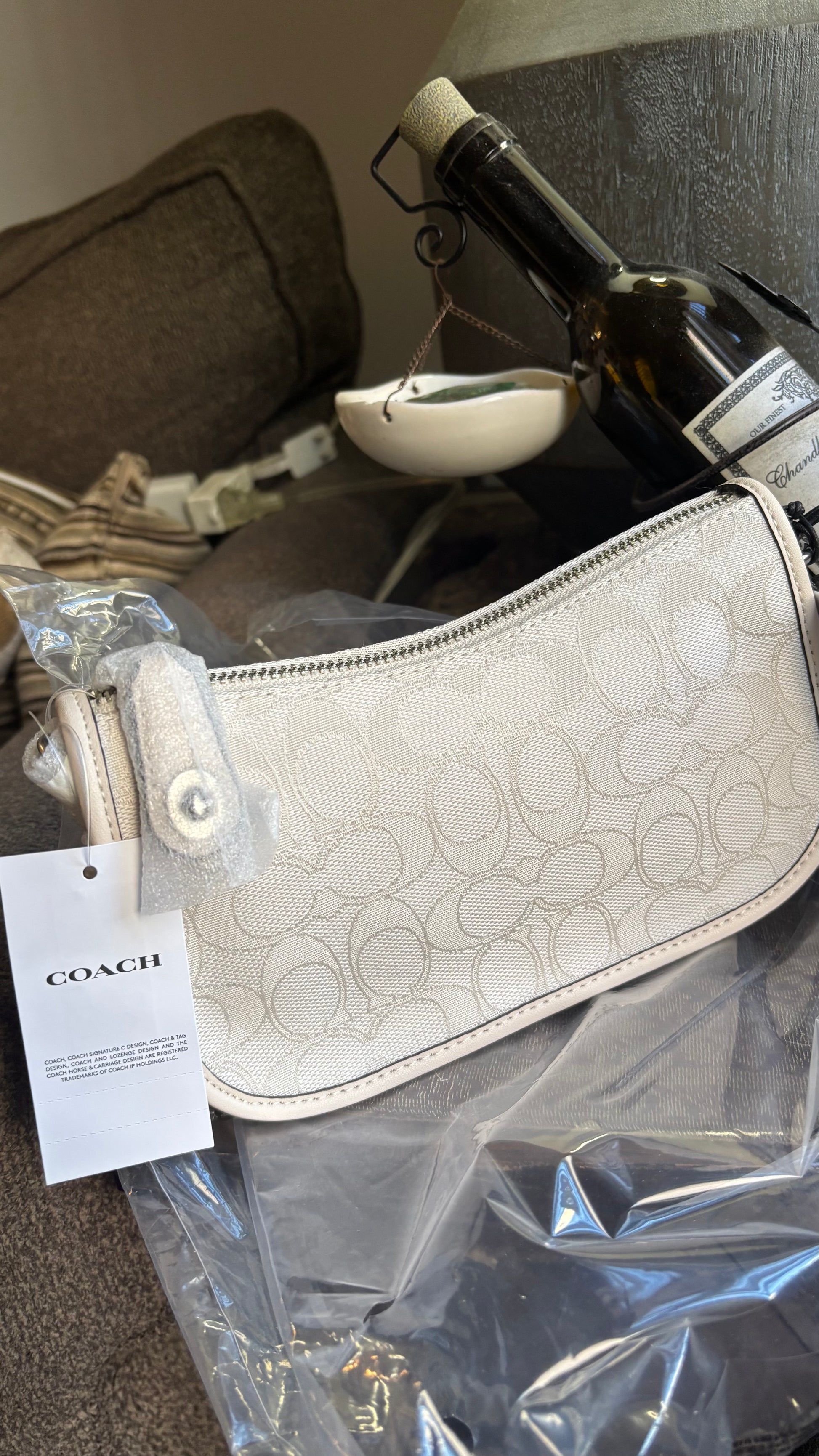 Authentic COACH 1941 signature Jacquard /Glovetanned Leather turnlock zip closure shoulder/Crosby/Clutch Ruby Luxury