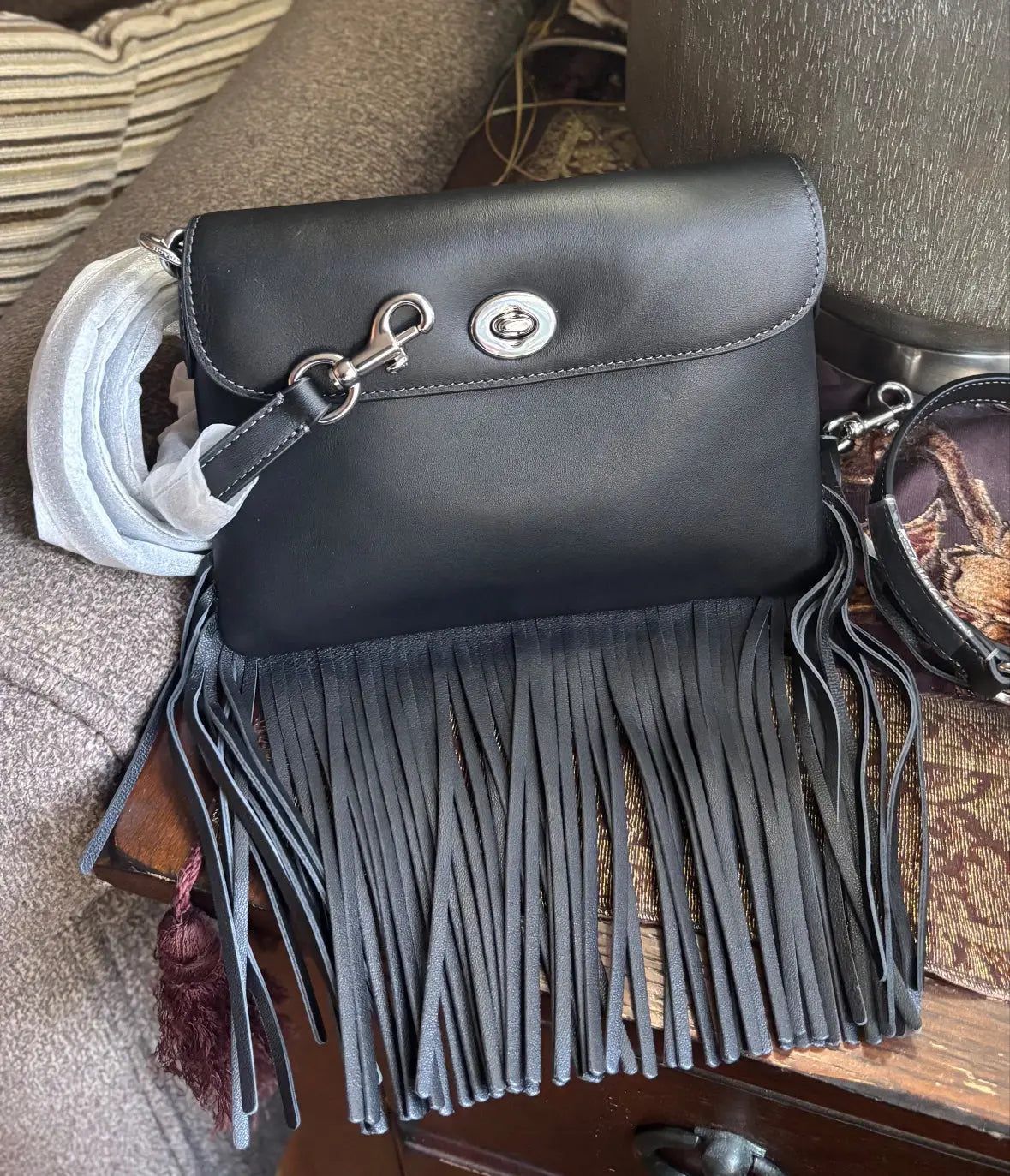 Authentic COACH 1964 leather fringe flap Turnlock Crosby or shoulder Ruby Luxury