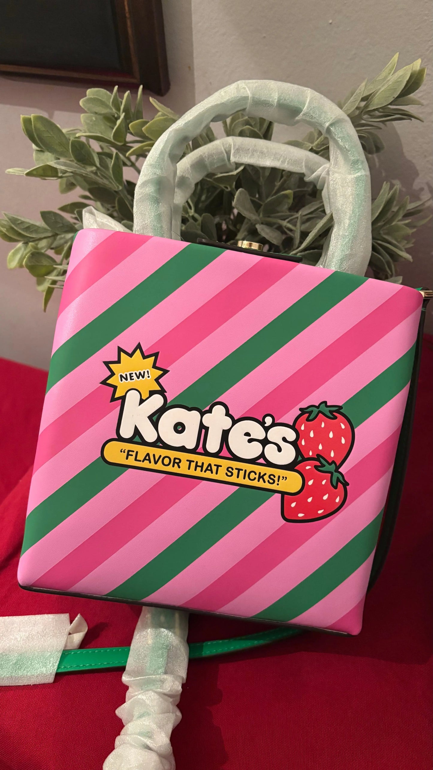 AUTHENTIC KATE SPADE Leather "Candy" magnetic top closure satchel/Crossbody Ruby Luxury