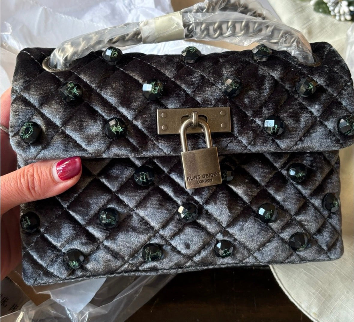 Authentic KURT GEIGER LONDON Velvet multi coloured crystals magnetic closure convertible Crosby/Shoulder bag Ruby Luxury