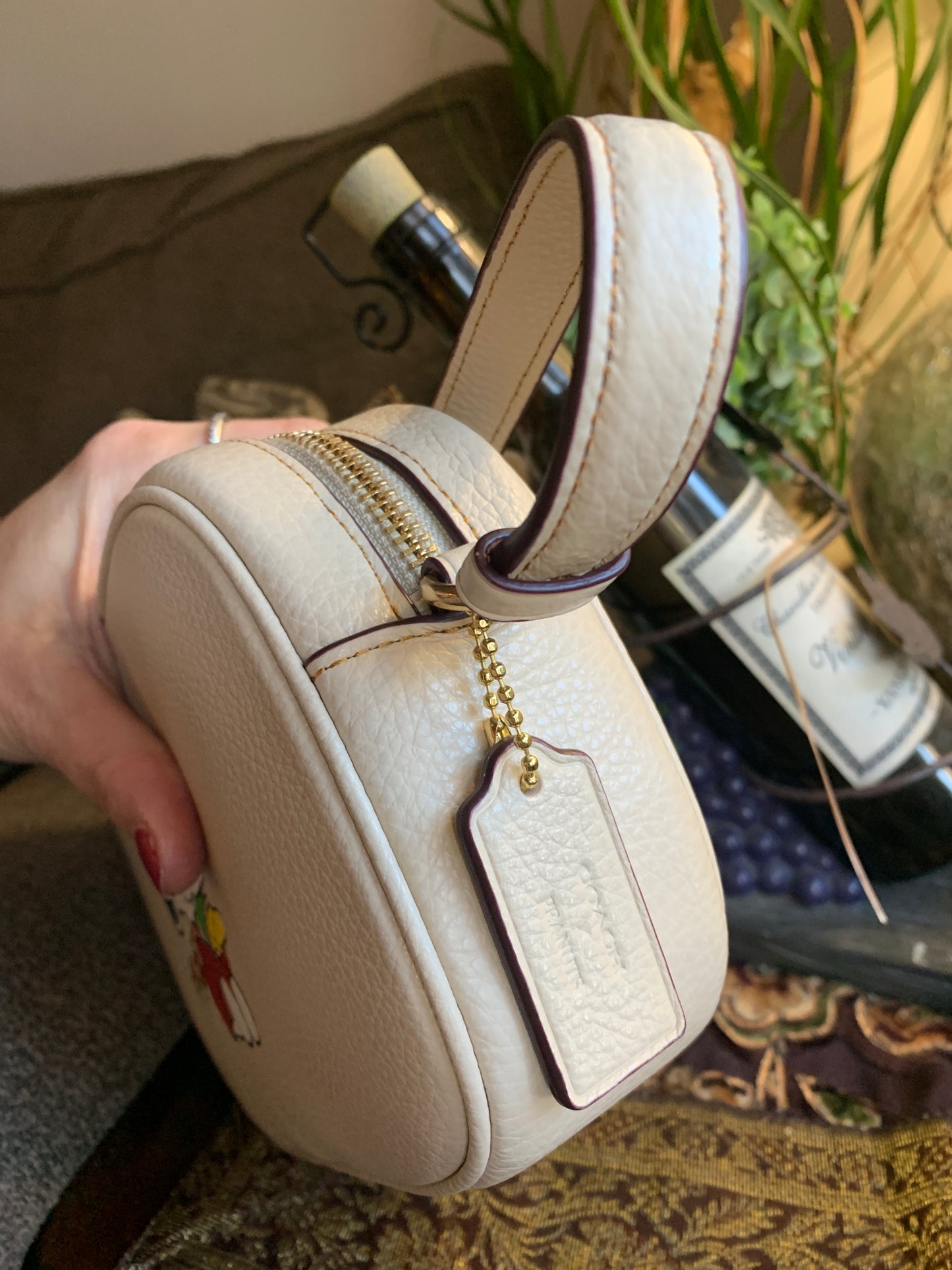 Authentic COACH Pebbled leather top zip Peanut Crossbody Ruby Luxury