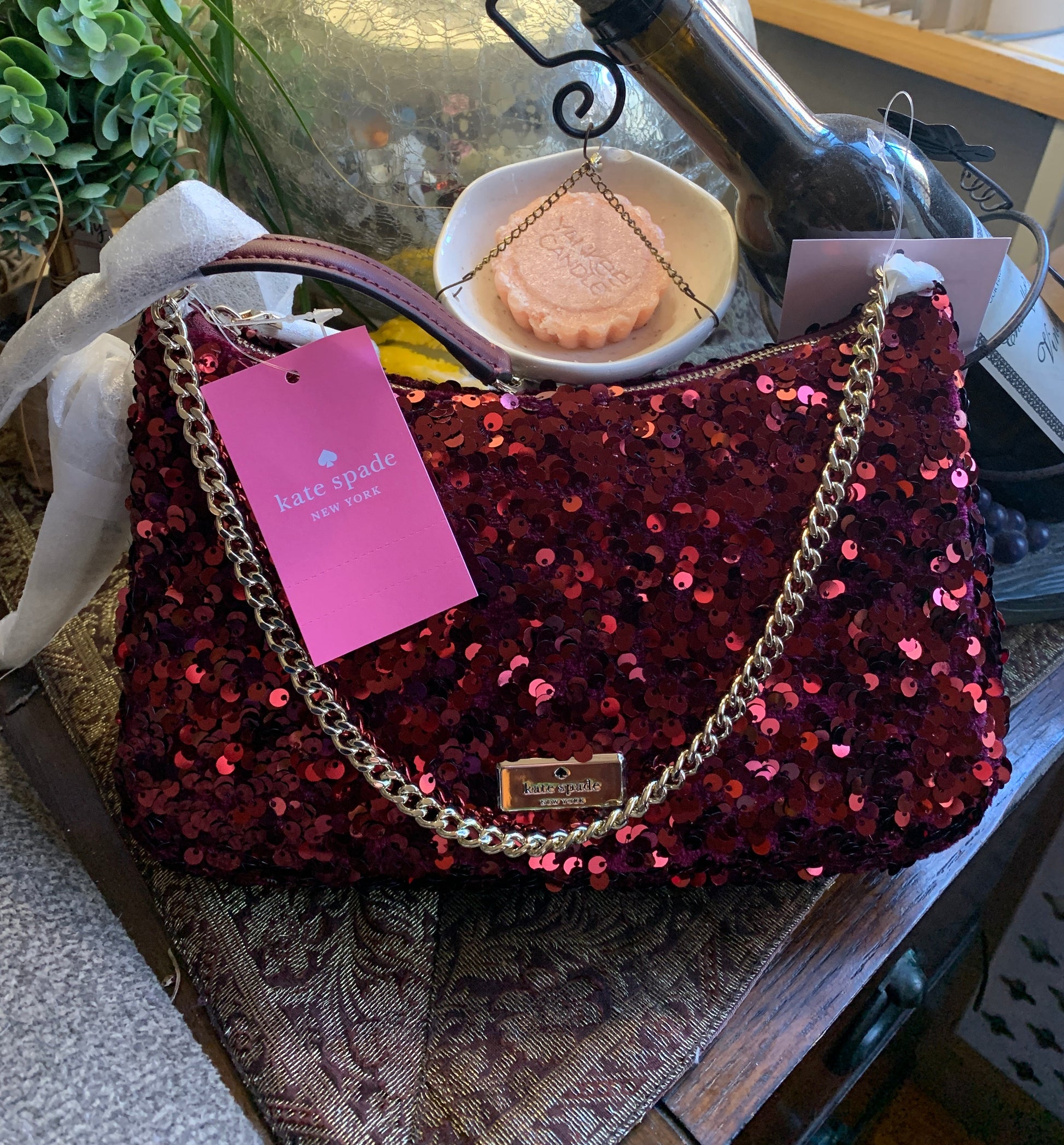 Authentic KATE SPADE Sequins top zip Clutch/shoulder/Crossbody Ruby Luxury