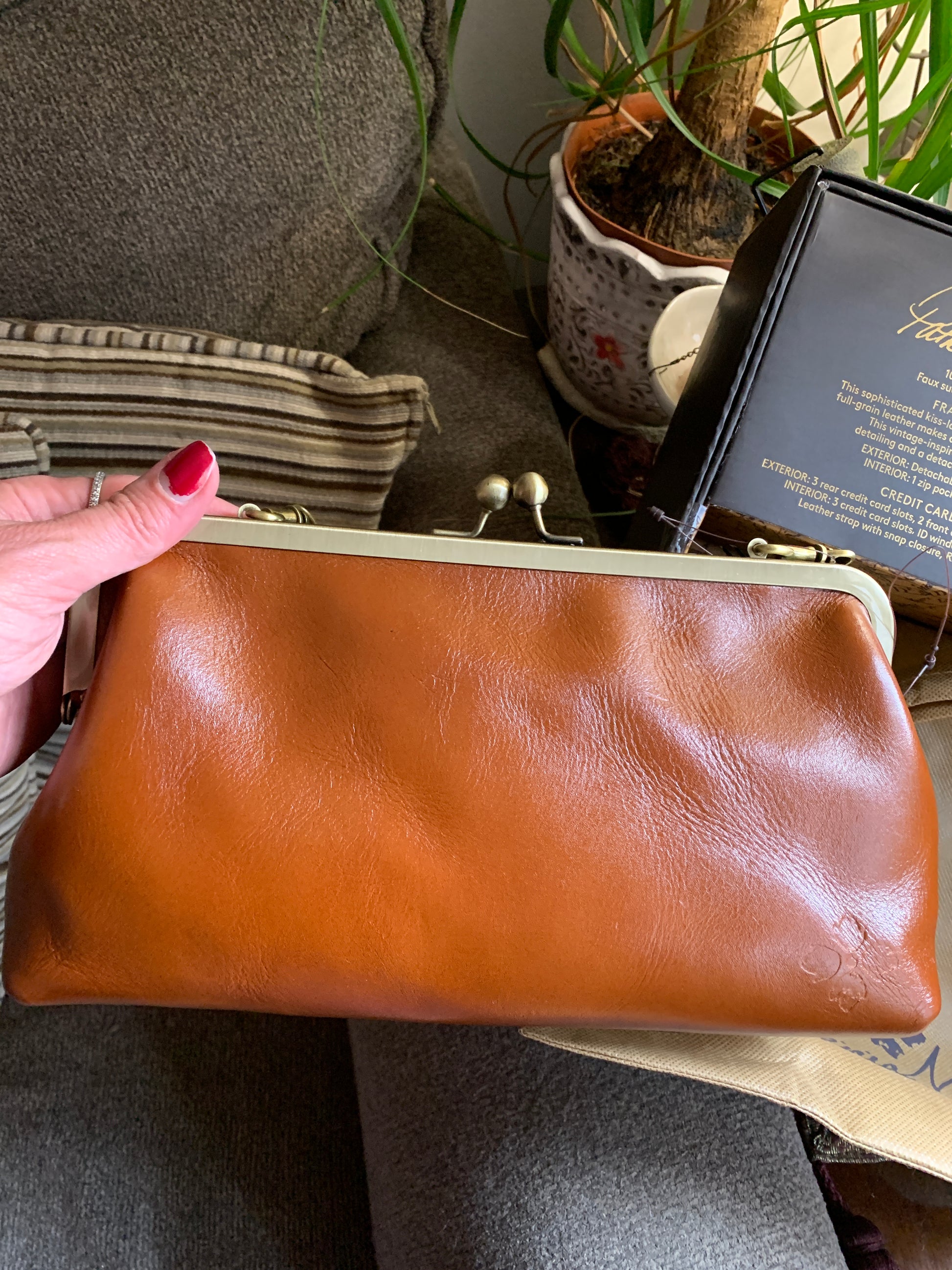 Authentic PATRICIA NASH FULL GRAIN LEATHER DEEP EMBOSSED GRAPE LEAF LOGO FRAME CROSBY/CLUTCH AND A SMALL WALLET SET Ruby Luxury
