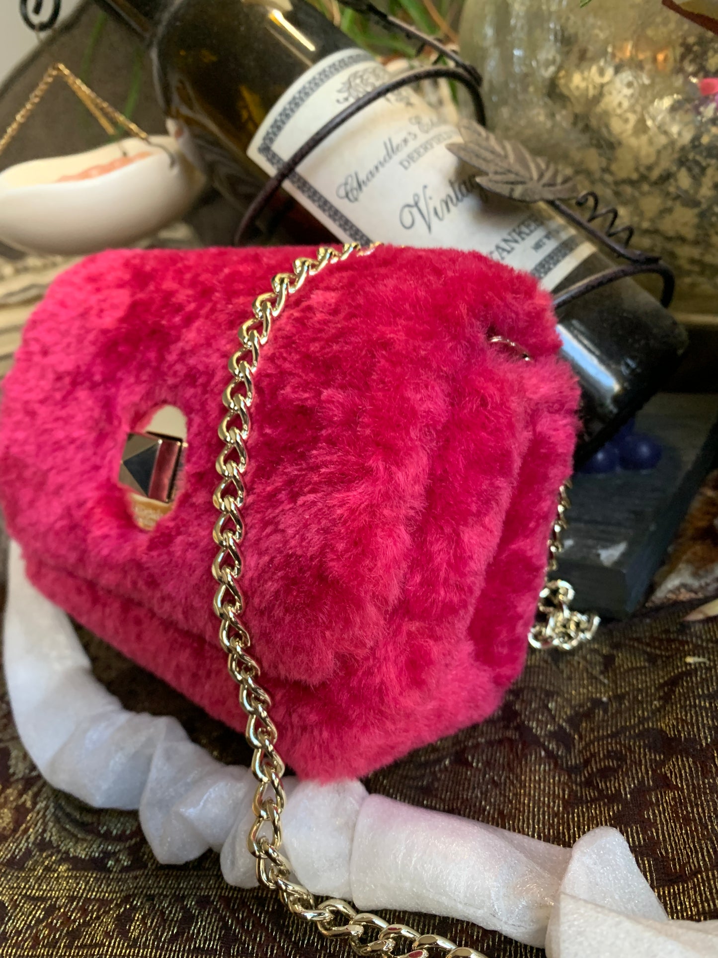 Authentic KATE SPADE FAUX FUR TURNLOCK Small CLUTCH/Crossbody Ruby Luxury