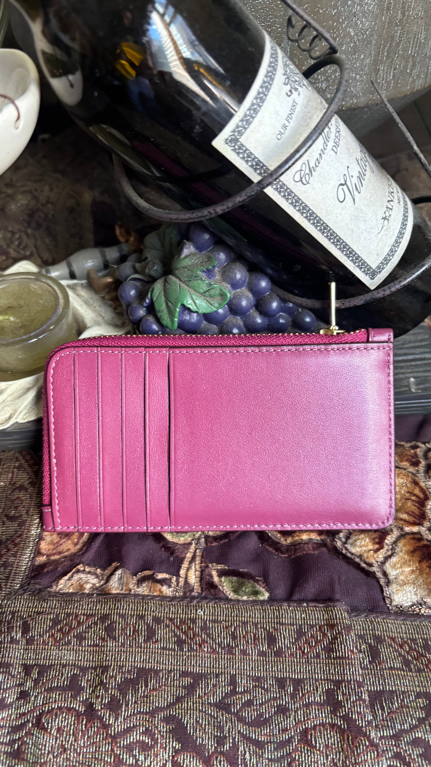Authentic COACH 1941 calf leather zip around card holder Ruby Luxury