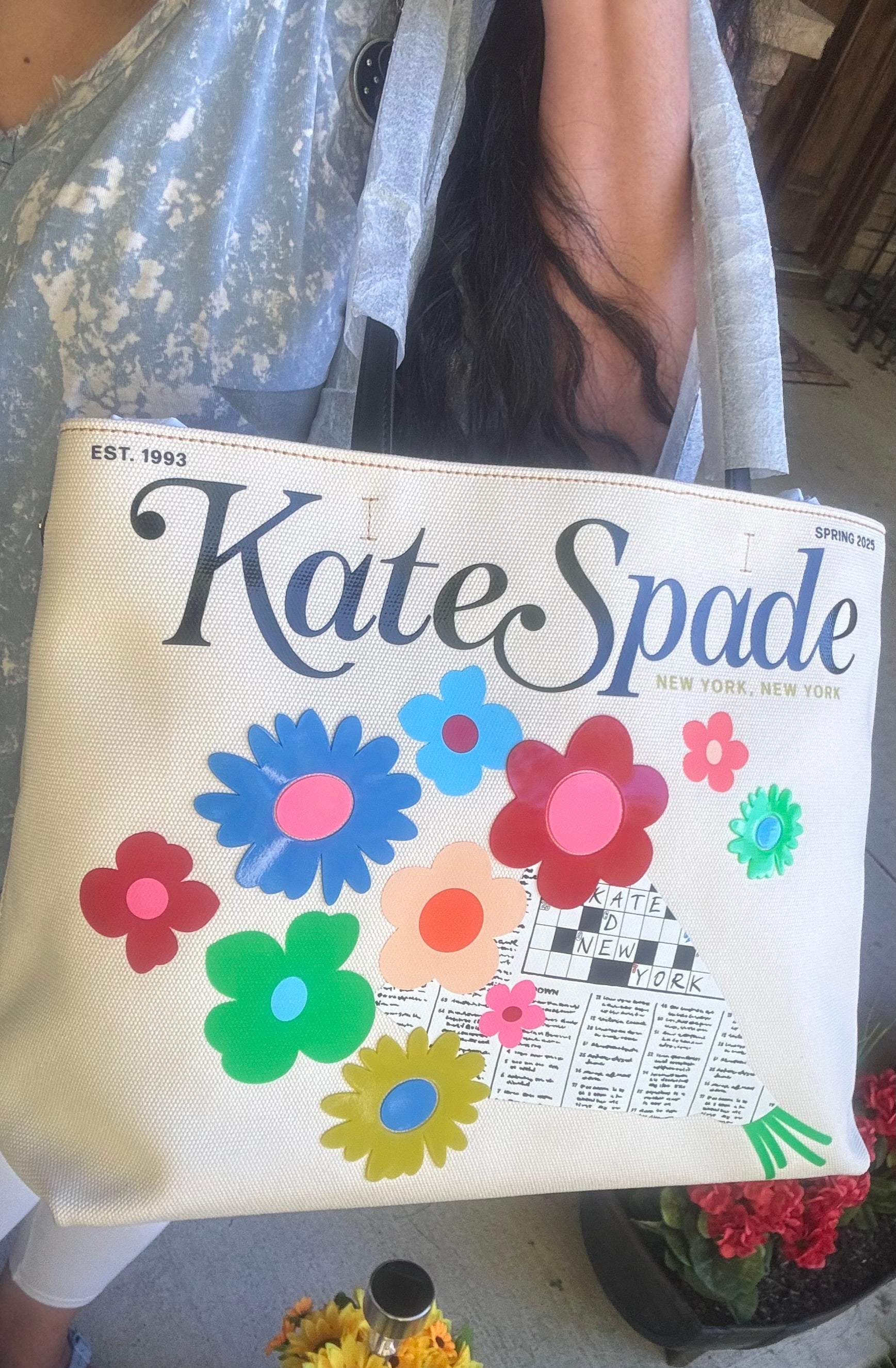 Authentic Kate Spade thick canvas/leather floral snap sides Large Tote Ruby Luxury