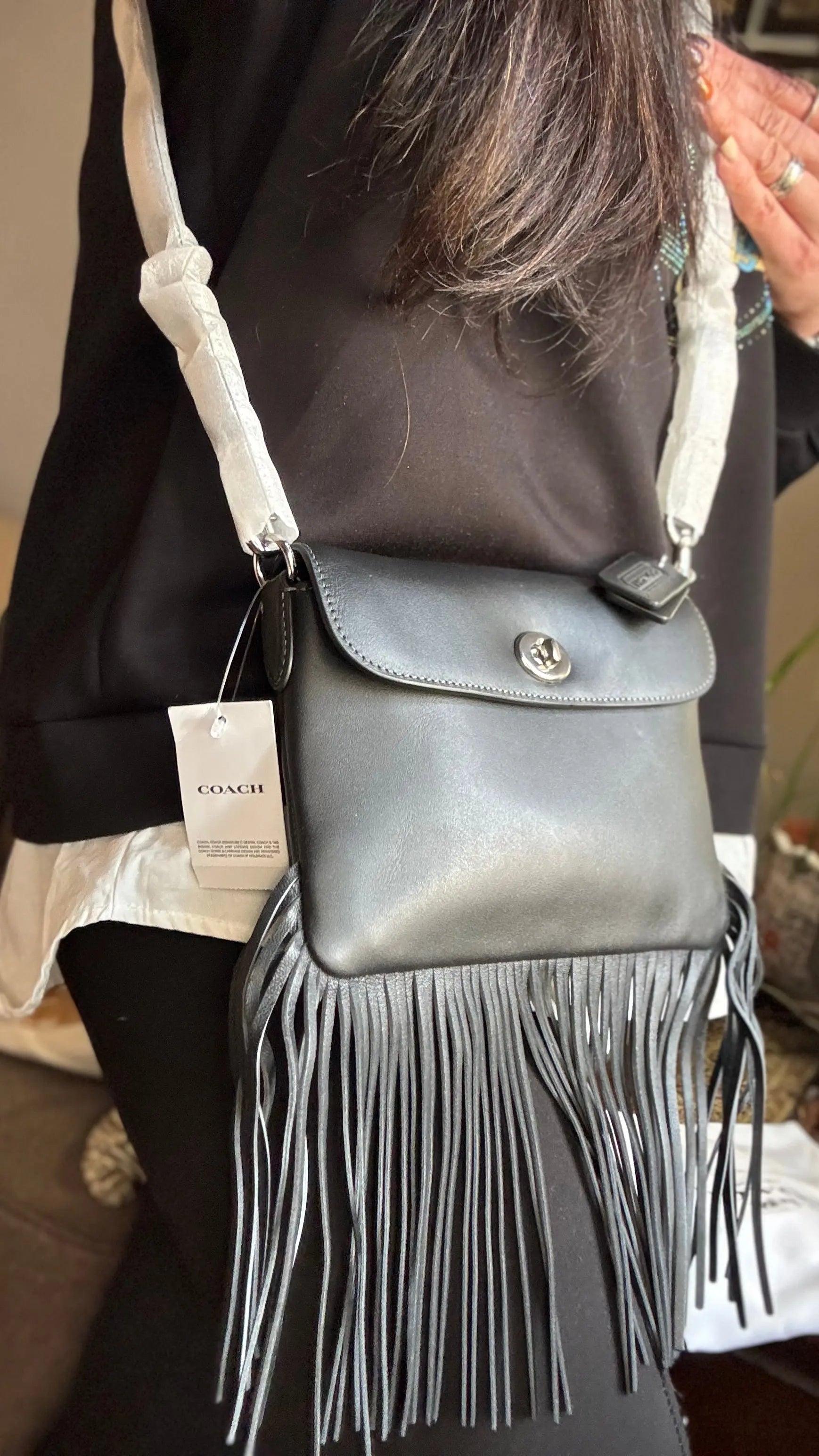 Authentic COACH 1964 leather fringe flap Turnlock Crosby or shoulder Ruby Luxury