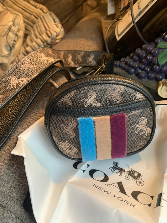 Authentic COACH 1941 reversible belt zip top leather Beltbag horse & carriage print Ruby Luxury