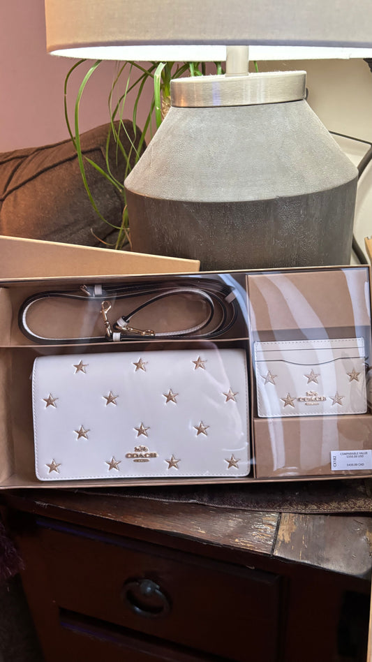 Authentic COACH crossbody Smooth glitter stars  flap crossbody with a card holder Ruby Luxury